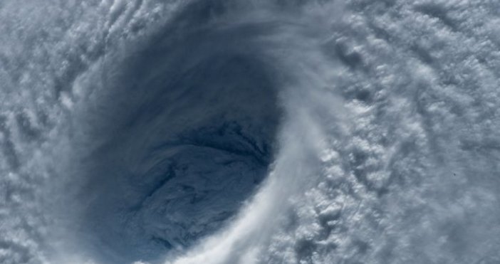 Ураганът Флорънс в Атлантическия океан оправда прогнозите на метеоролозите и