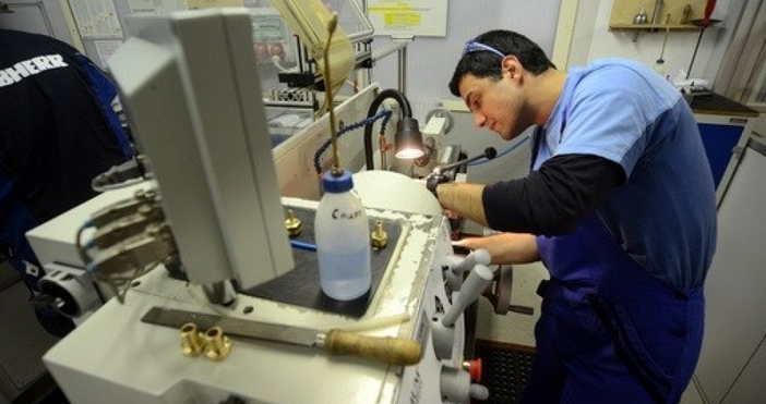 Снимка БСКДа се намали възрастовата граница за наемане от 16