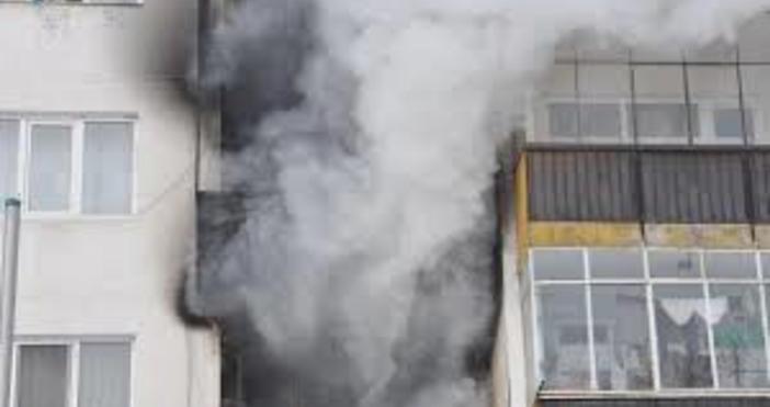 Снимка БулфотоТераса на апартамент във Варна пламна заради разсеян стопанин  съобщиха