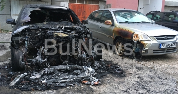 Снимка BulNewsМВР излезе в официална информация за запалената кола на шефа