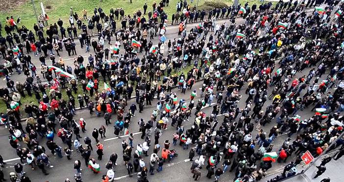 Българи които живеят в чужбина се събират на протест в