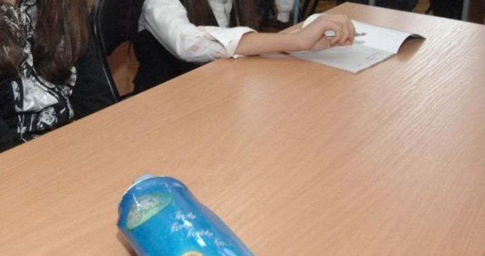 Дарения за деца в нужда вместо пищни букети за първия