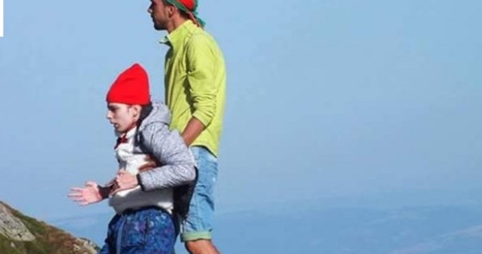 dunavmost comРумениге Тодоров Юруков е брат на 18 годишната Теодора която не може да ходи Младият