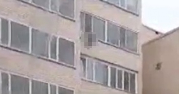 В Астана мъж спаси 7-годишно дете, което падна от терасата