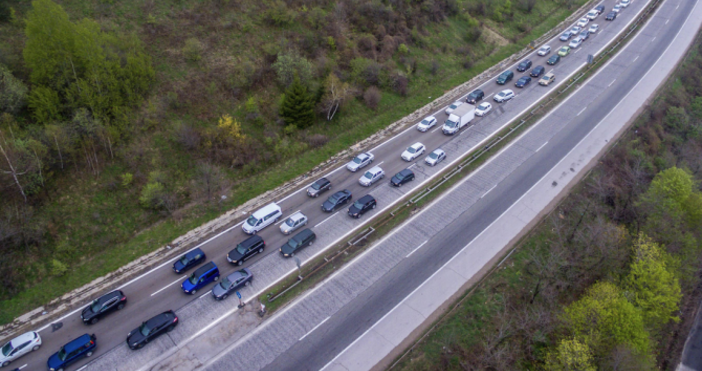 Вижте къде ще бъде основната работаСпешни ремонти и на магистрала