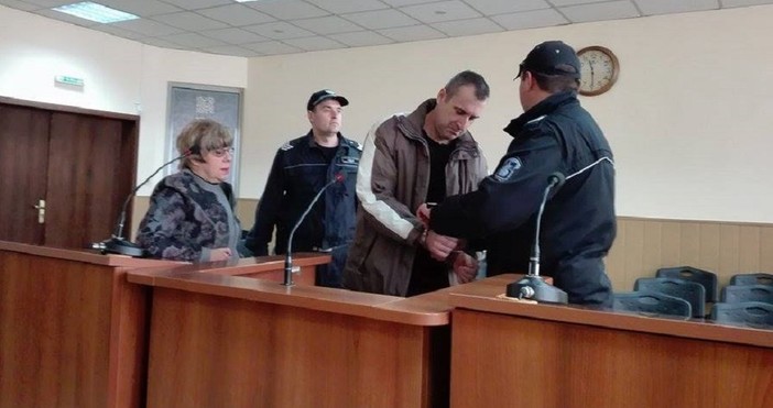 Снимка ДарикПловдивският окръжен съд осъди бившия полицай Венцеслав Караджов на