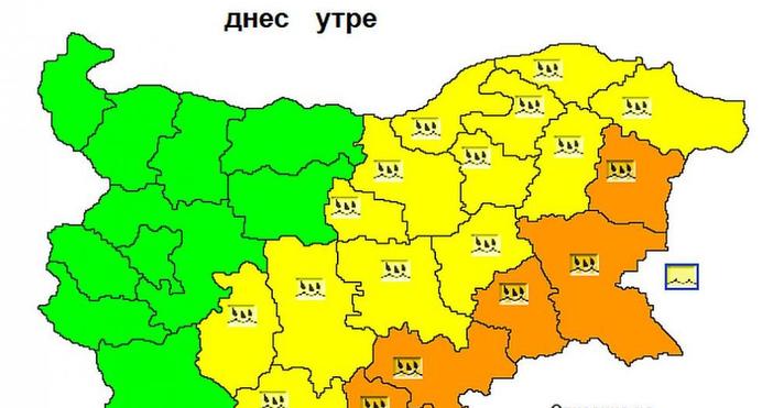 През следващото денонощие облачността ще е значителна През нощта на много места