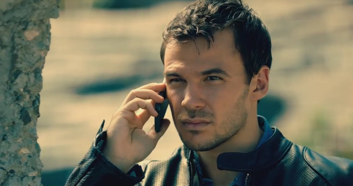 Ивайло Захариев е български театрален и кино актьор известен с ролята