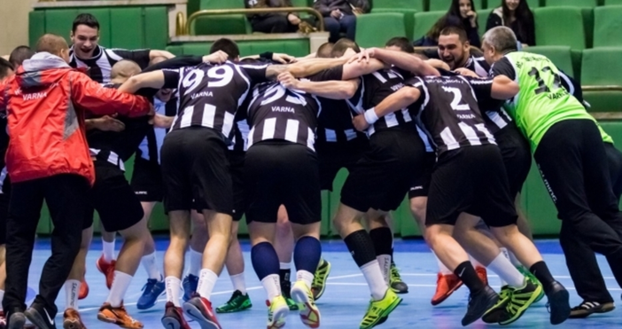 Хандбалистите на Локомотив продължават историческата си победна серия Днес в