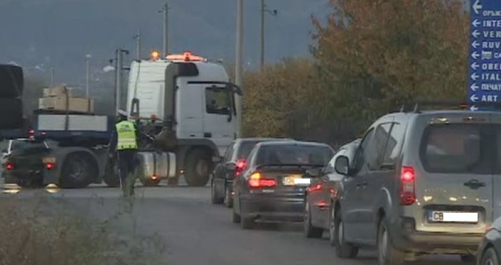 Снимка БлицТежка верижна катастрофа е станала на АМ Тракия  в посока Пловдив