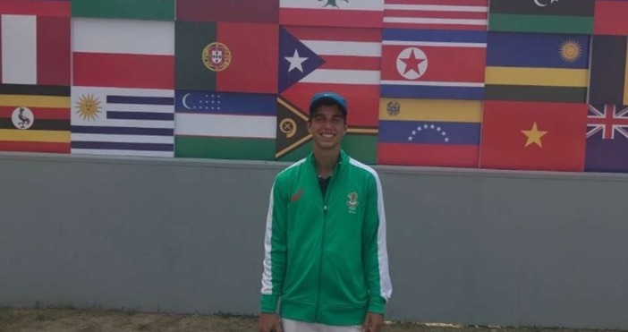 Българският тенисист Адриан Андреев спечели сребърен медал на Младежките олимпийски