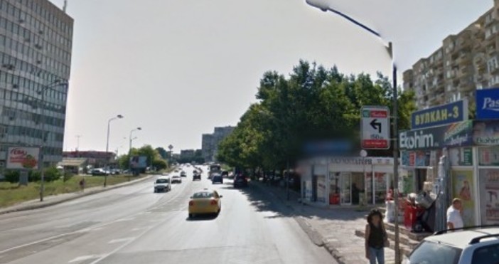 Сн Google StreetViewНа мястото на бензиностанцията до Регионалната здравна инспекция