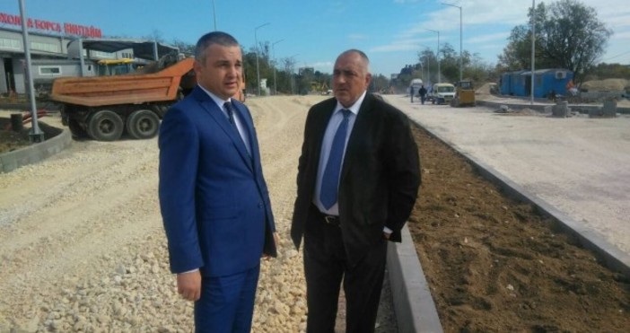 Varna24.bgВарненският кмет и премиерът Бойко Борисов изненадващо инспектираха строителни обекти