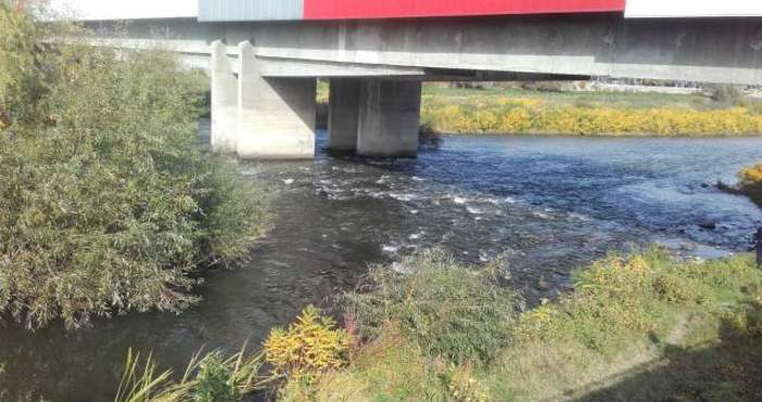 Снимка Марица Водолази от Спасителния отряд на пожарната вадят тялото на