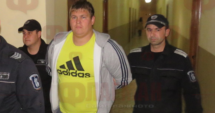 Снимка: Флагман26-годишният Максим Илиев Леонтиев, който бе арестуван в Бургас,