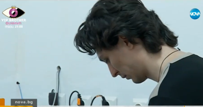 Кадър Нова твБългарски лекар влиза в екипа на Нобеловия лауреат