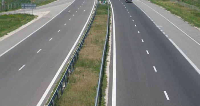 Промяна в движението по автомагистрала Хемус в посока Варна София е