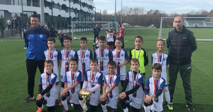 Отборът на Делфините  Варна спечели футболния турнир Бояна къп за деца