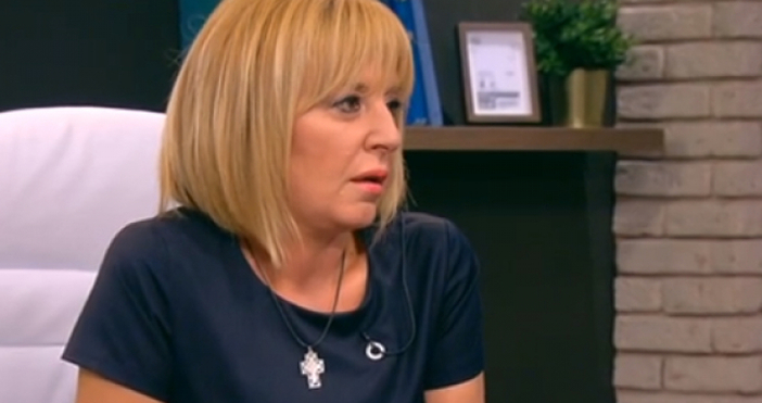 След нападки че Мая Манолова използва автомобил и шофьор на