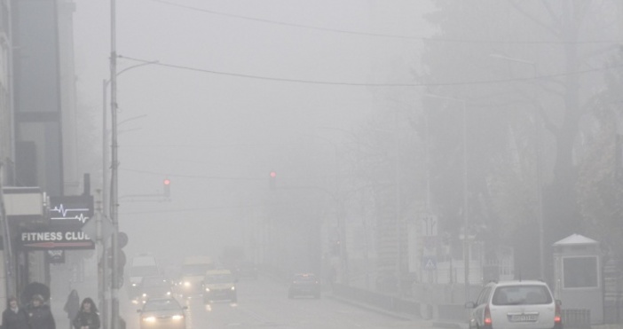 Снимка Булфото архивСтатистиката показва че в България дишаме най мръсния въздух