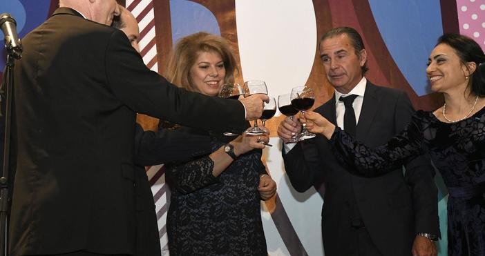 Снимки Булфото Вицепрезидентът Илиана Йотова и посланикът на Република Франция Н П