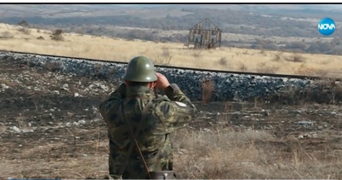 В момента незаети са 5500 позицииБългарската армия със сериозен недостиг