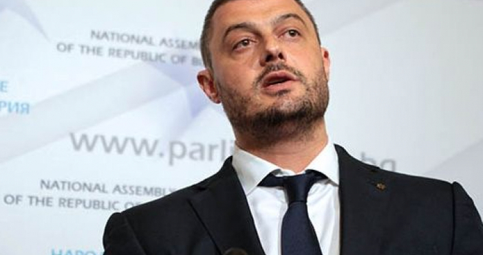 Евродепутатът и лидер на Презареди БГ Николай Бареков написа силни