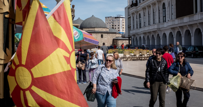 Македонски граждани недоволстват че не могат да подадат документите си