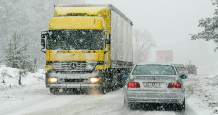 Снимка Булфото архивПътят Русе – Бяла е затворен за тежки