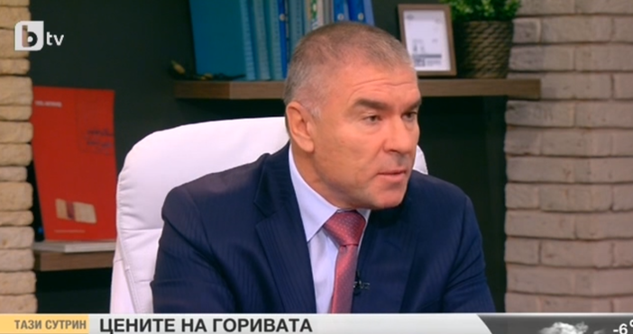 Кадър БТВВ ефира Веселин Марешки определи Красимир Каракачанов като политически