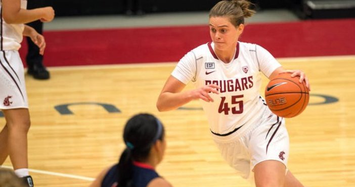 Варненската баскетболистка Борислава Христова изигра поредния си силен мач в