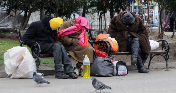 Мобилен екип обикаля из улиците на София и помага на