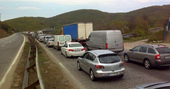 Снимка БулфотоПътно произшествие с товарен автомобил с турска регистрация е