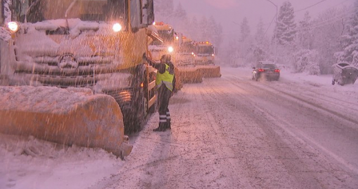 Снимка btvПри обилен снеговалеж една автомагистрала може да бъде почистена