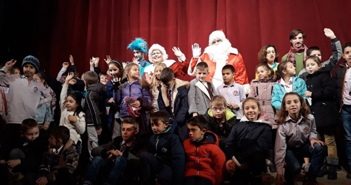 Децата от Варна и региона се влюбиха в Коледата на