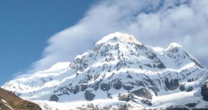 Откриха телата на двама исландски алпинисти изчезнали в Хималаите преди