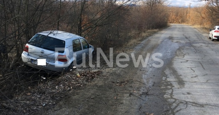 Снимка bulnews bgЗрелищна катастрофа е станала преди минути на пътя между Враца