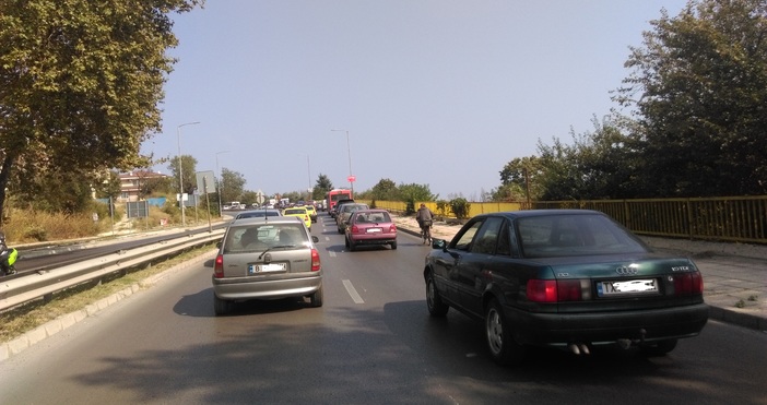 Участъкът на автомагистрала АМ Тракия между София и Пловдив е