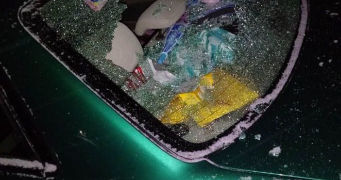 Разбиха колата на журналиста и основател на сайта за разследване