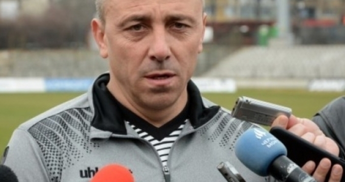 Треньорът на Черно море Илиан Илиев заяви че тръгва с