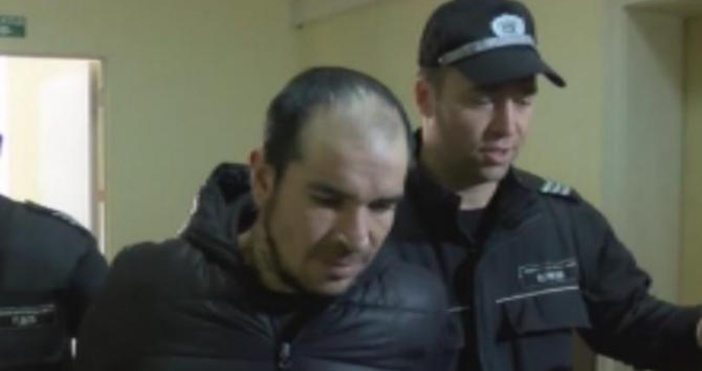Кадър БНТРайонният съд в Казанлък остави за постоянно в ареста 32 годишния