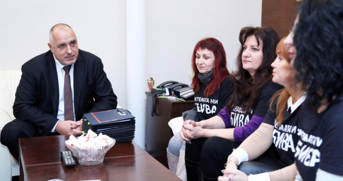 Снимки Министерски съвет Министър председателят Бойко Борисов проведе среща с представители на