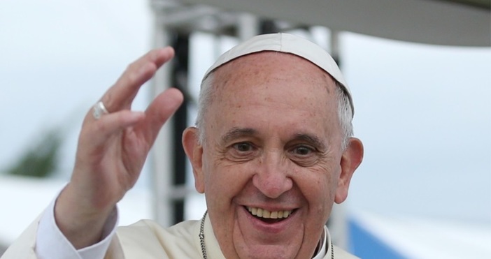 Папа Франциск помоли Господ да помогне за намирането на справедливо решение на