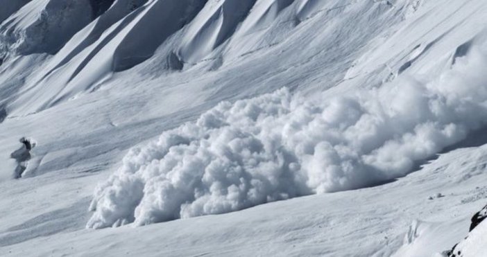 Четвърта степен на лавинна опасност е обявена от Планинската спасителна