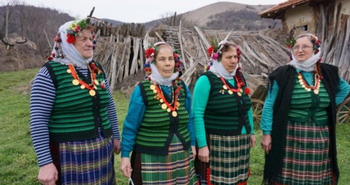 Втори февруари е уникален български празник имащ изцяло езически корени