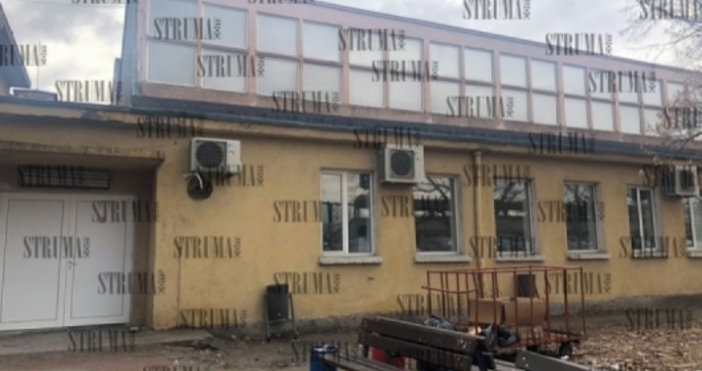 struma comОколо 300 работници от завода за волани в Благоевград може