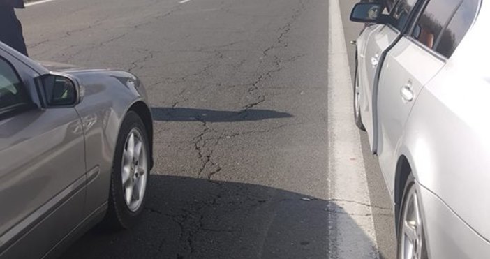 Снимка Стефан БогдановВъпреки зверският инцидент водачът е жив и здрав