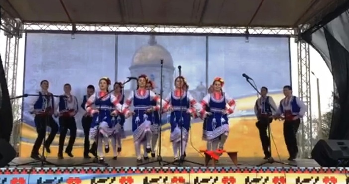  Вълнуващо видео с изпълнение на български народни танци беше публикувано