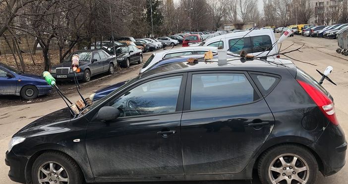 Снимка Facebook групата Видяно в София Паркирал автомобил в столичния квартал Полигона