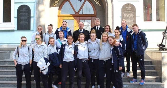 Волейболистките на Марица Пловдив получиха покана от Катедра Мениджмънт и логистика